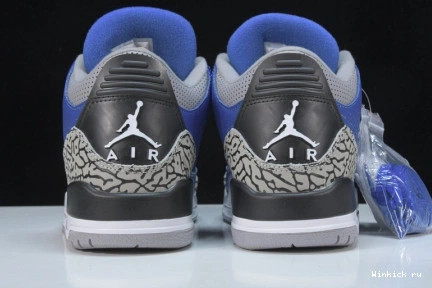 3 “VARSITY AIR ROYAL” JORDAN 0909